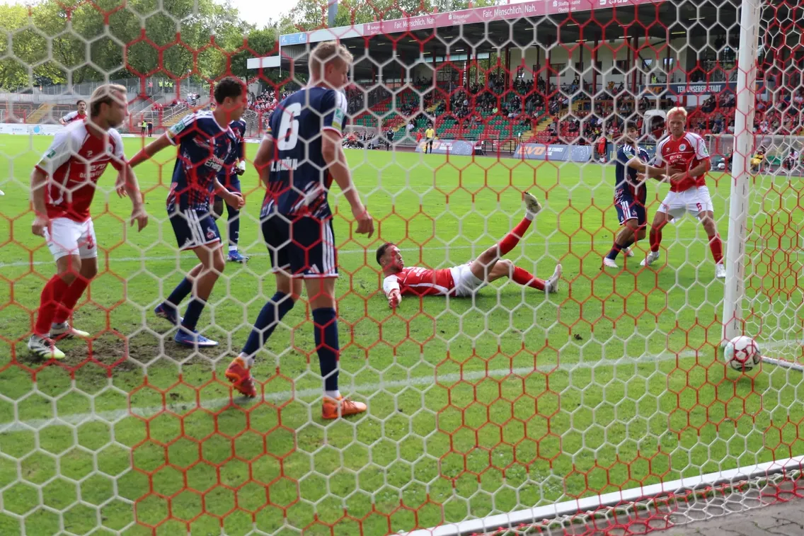 Foto zum Newsartikel RWO verliert knapp gegen den 1. FC Köln II