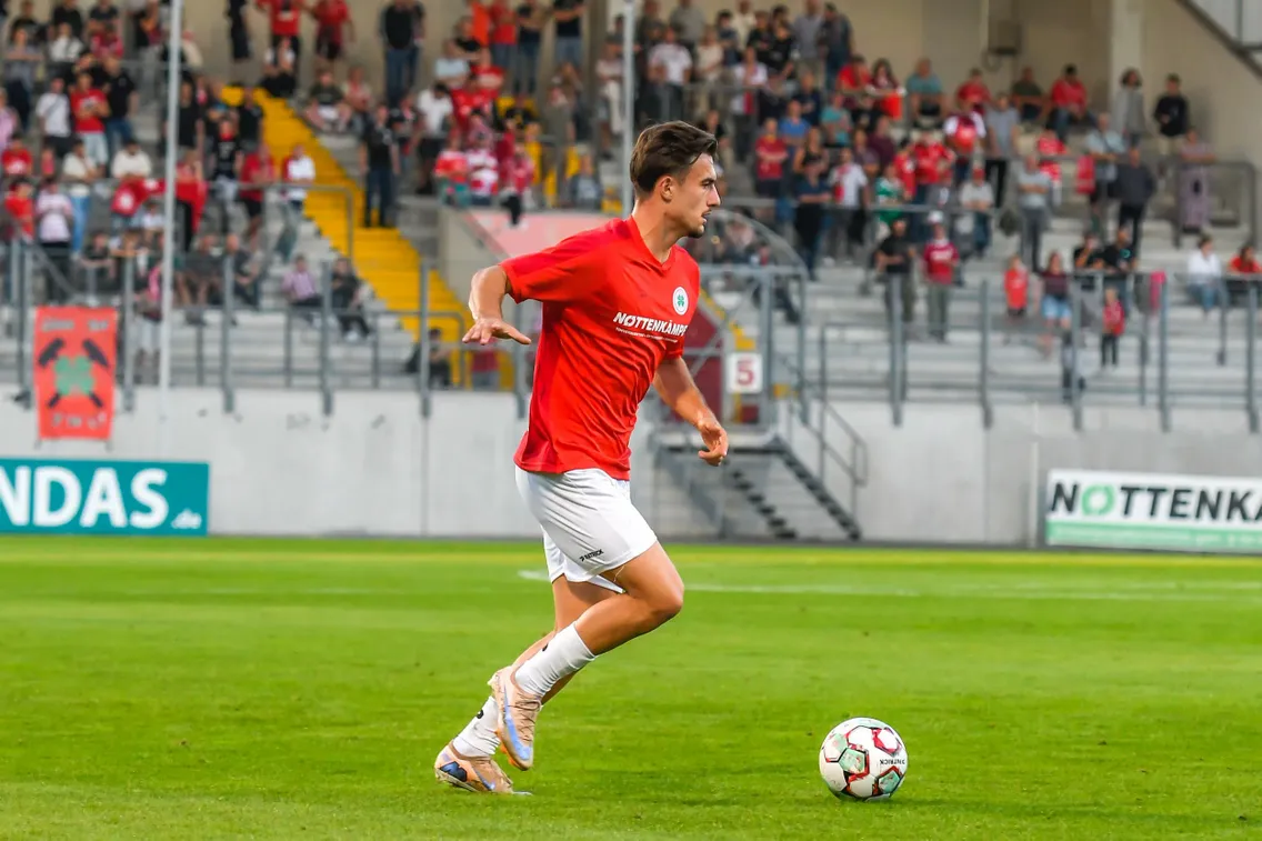 Foto zum Newsartikel Das sagen Möker und Vega Zambrano zum Einzug in die 2. Runde