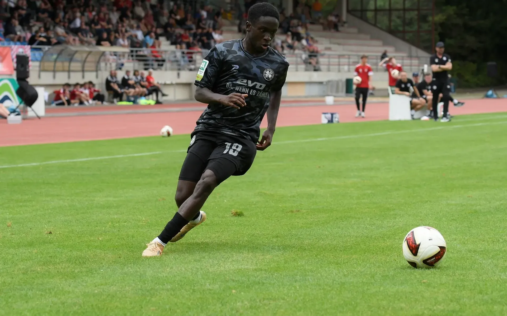 Dreierpack von Kesim, Assist von Donkor: „Einfach schön“