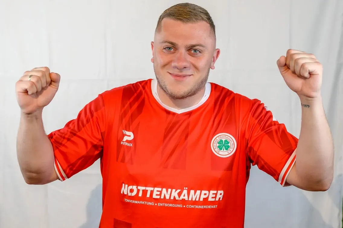 Foto zum Newsartikel Justin Klasen wird 30 – Herzlichen Glückwunsch!