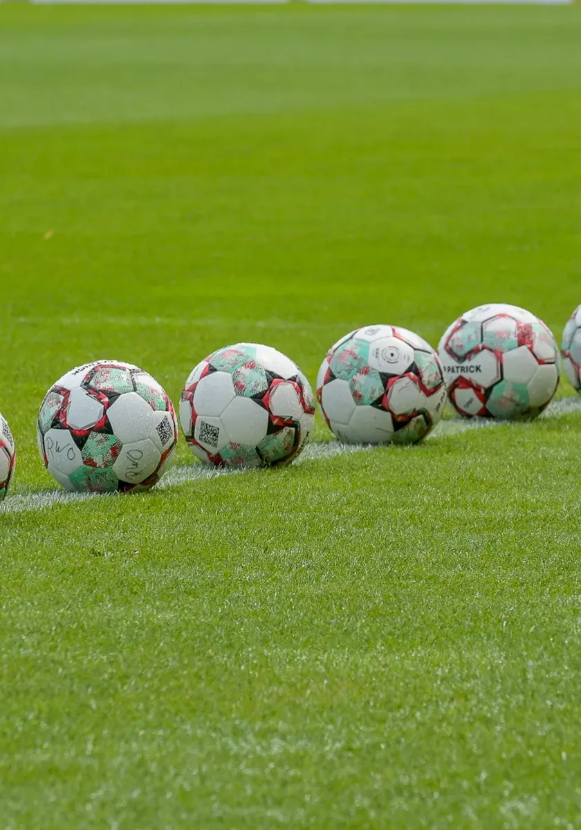 Acht-Tore-Spektakel: RWO 2 schlägt Arminia Klosterhardt II