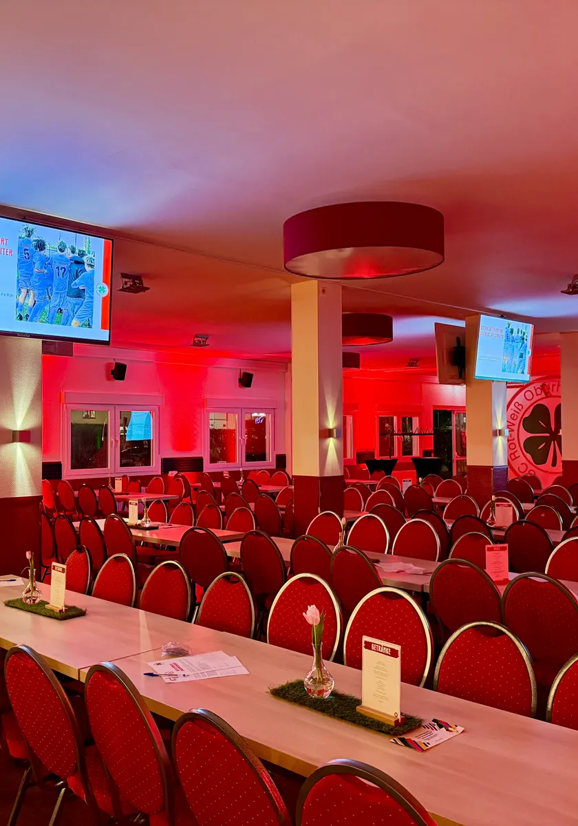 Erst RWO gegen Schalke, dann Nations League im VIP-Bereich