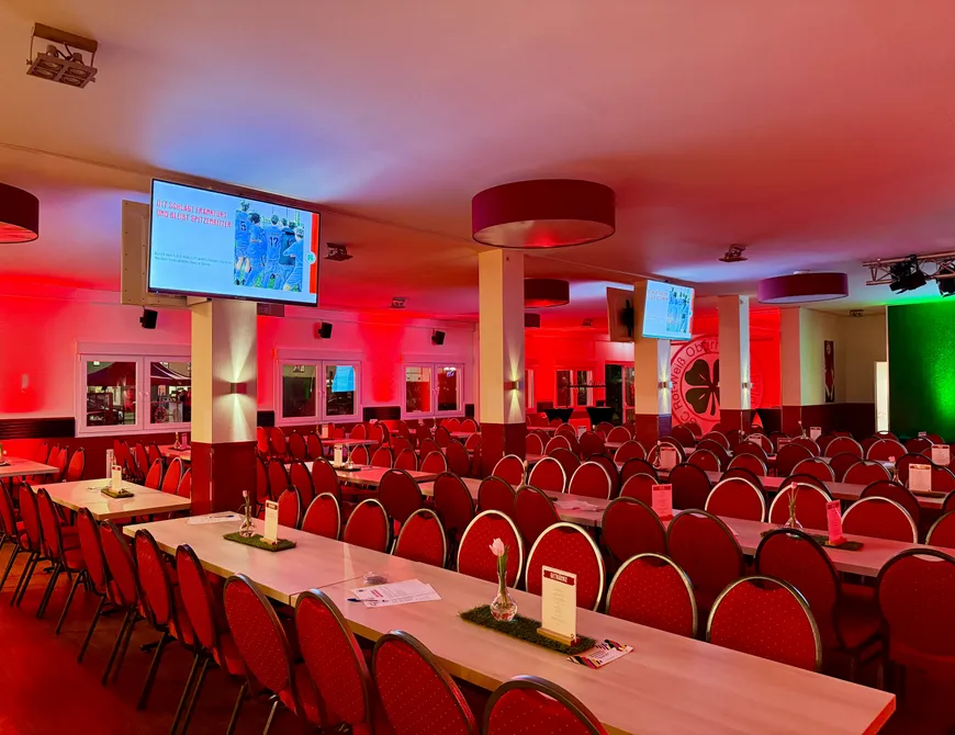 Erst RWO gegen Schalke, dann Nations League im VIP-Bereich