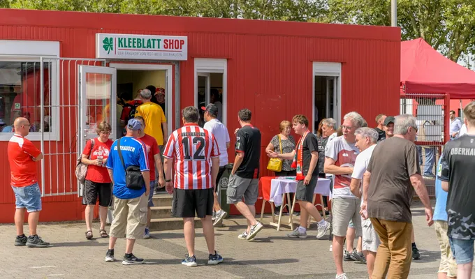 Kleeblatt Shop mit XXL-Tombola auch gegen Schalke 