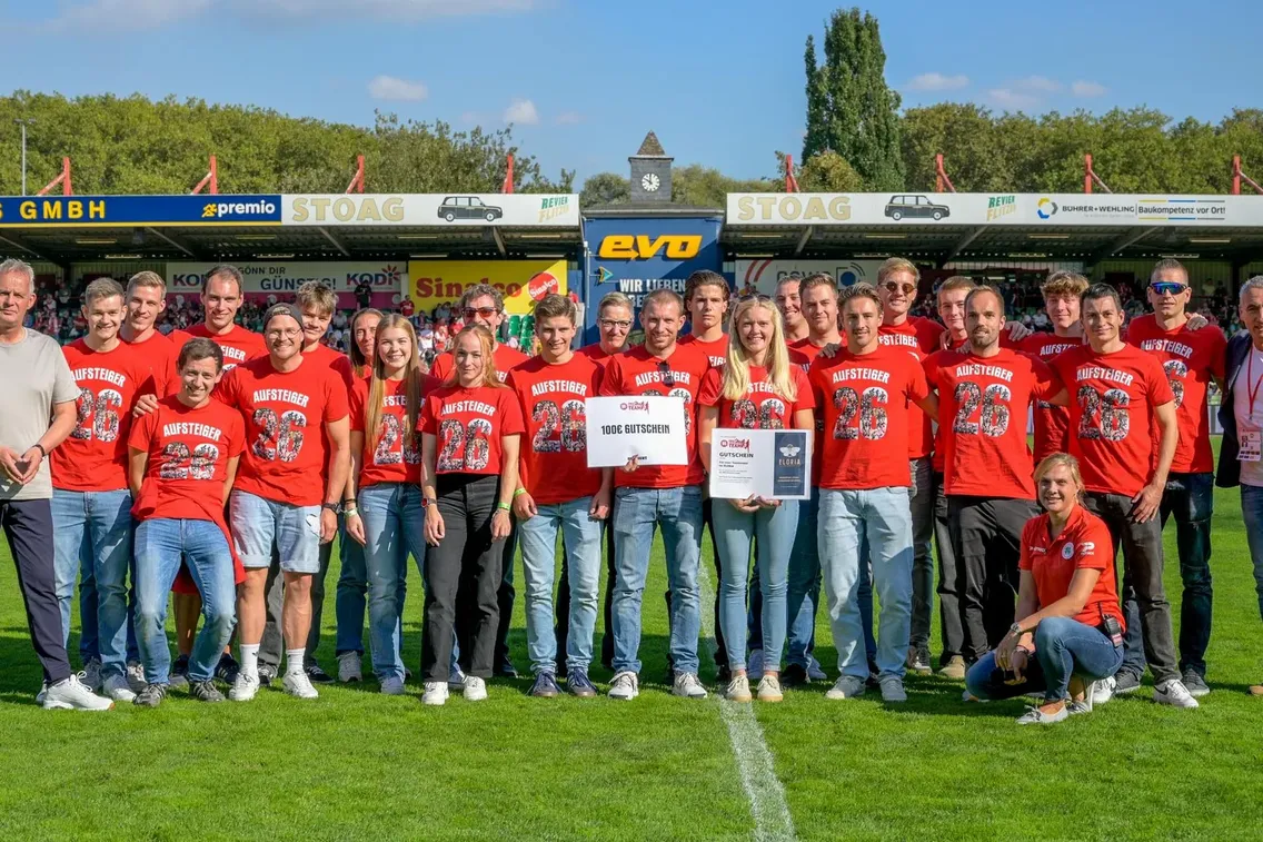 Foto zum Newsartikel Drei Meister, drei Aufstiege: RWO Endurance Team geehrt