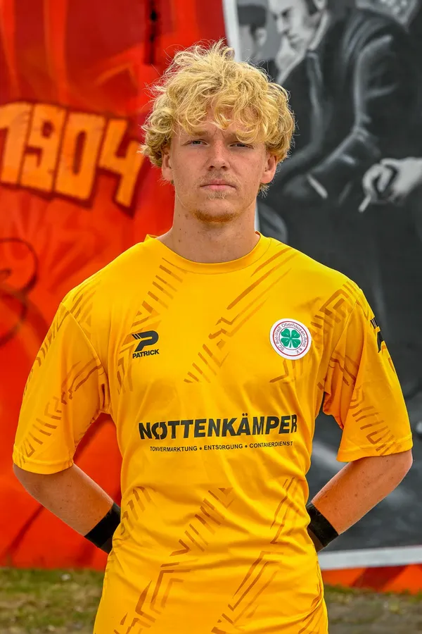 Ben  Opriel