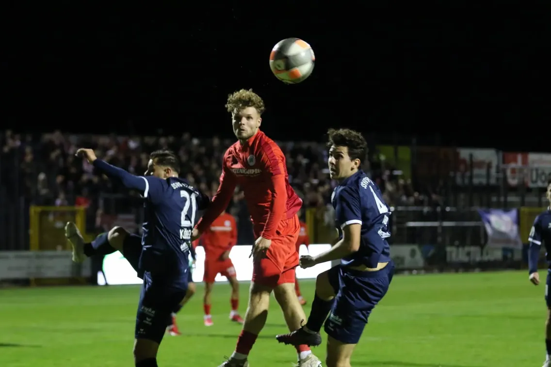 Foto zum Newsartikel NR-Pokal: RWO schlägt Velbert und steht im Viertelfinale