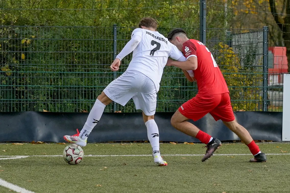 Foto zum Newsartikel U19: Rot-Weiß Oberhausen trifft auf Rot-Weiss Essen
