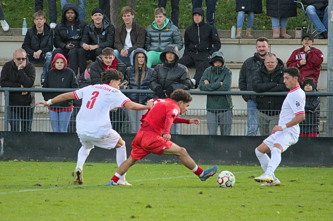 Foto zum Newsartikel RWO-U19 mit Niederlage gegen RWE