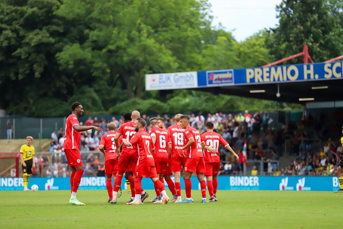 Foto zum Newsartikel Kleeblätter empfangen Aachen freitags um 19:30 Uhr