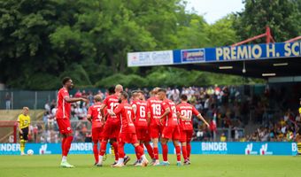 Kleeblätter empfangen Aachen freitags um 19:30 Uhr