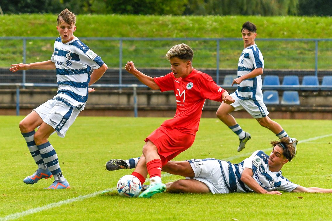 Foto zum Newsartikel U17 unterliegt knapp in Duisburg