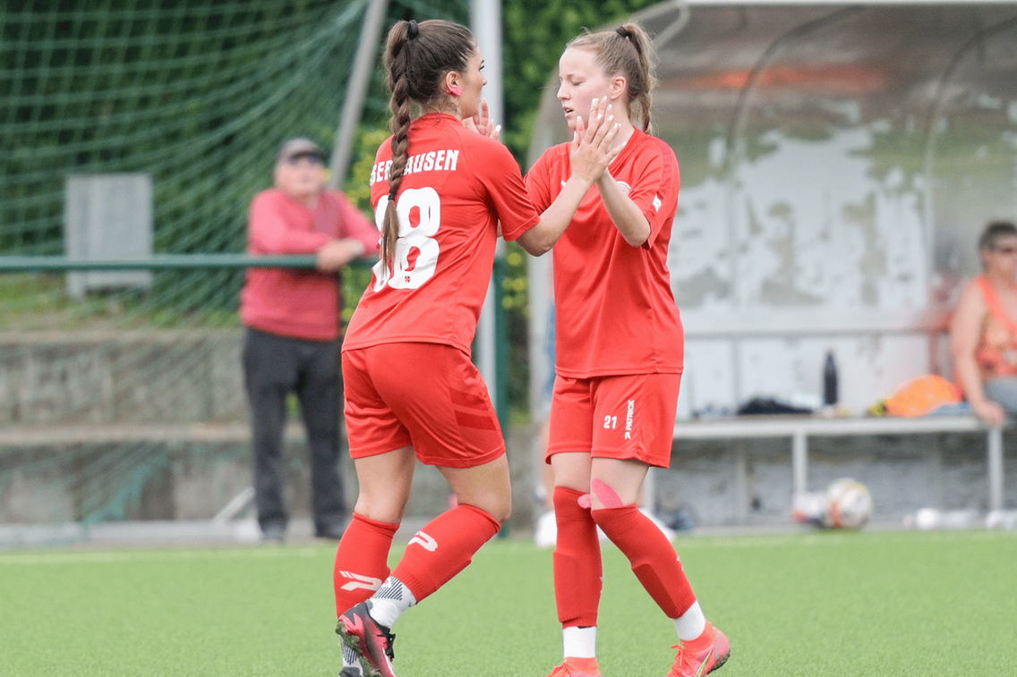 Foto zum Newsartikel Covivio unterstützt Frauenfußballteam von RWO