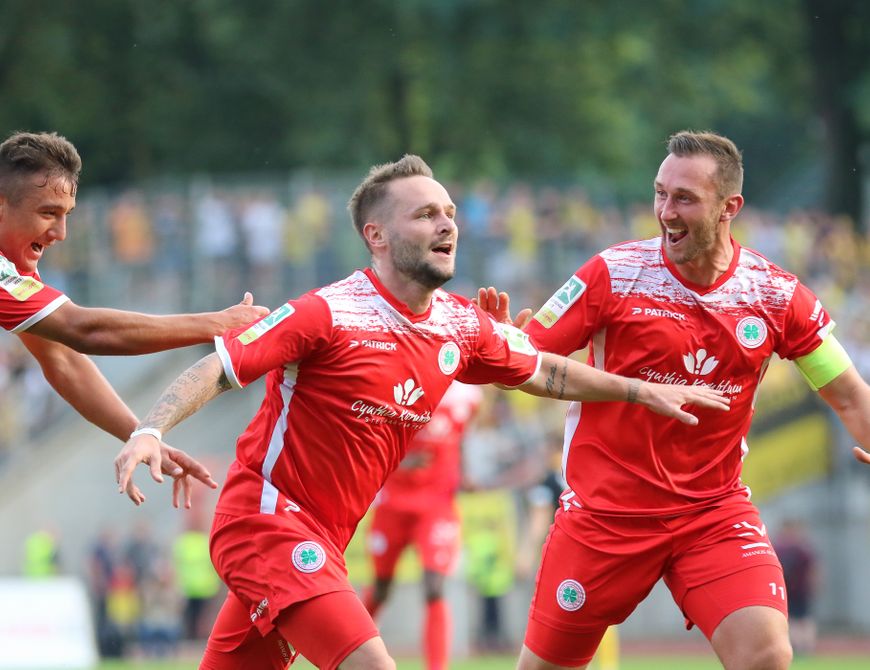 Mit deinem Kumpel an die Spitze