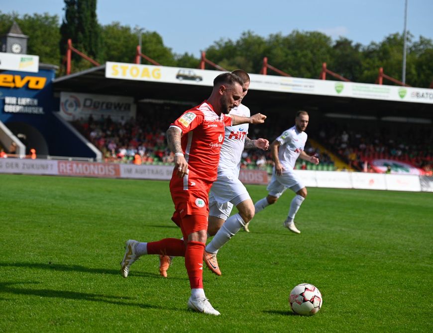 Unentschieden im Spitzenspiel