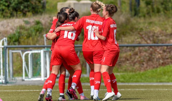 Frauen gewinnen Stadtderby deutlich