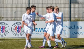 U19 steht im Viertelfinale, U17 unterliegt Schalke 04 knapp