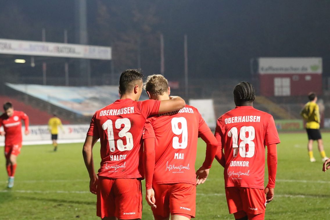 Foto zum Newsartikel RWO zieht souverän ins Halbfinale ein