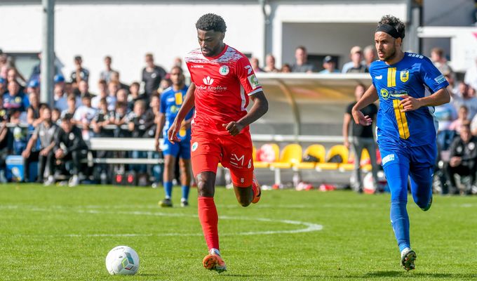Flutlicht-Heimspiel gegen Düren