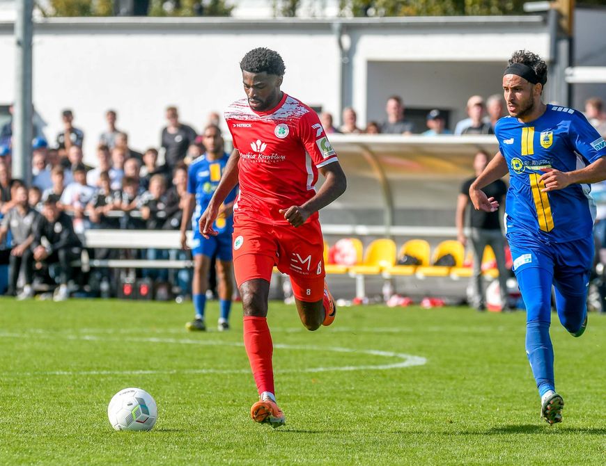 Flutlicht-Heimspiel gegen Düren