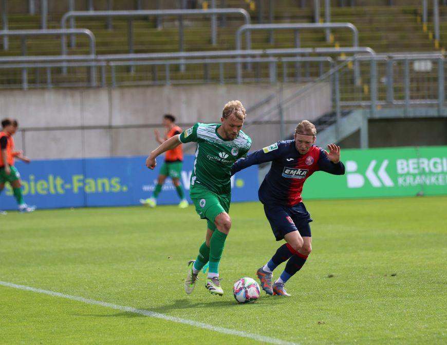 Kleeblätter unterliegen im Stadion am Zoo