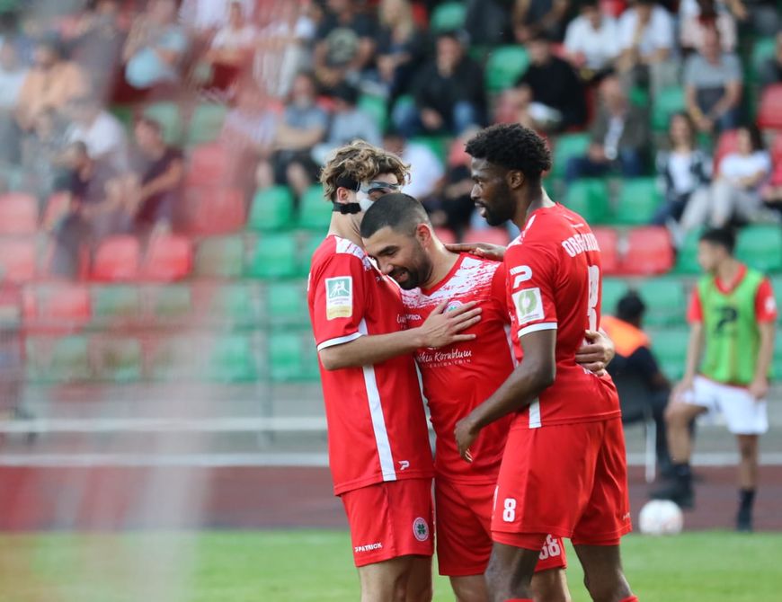 RWO gewinnt letztes Heimspiel furios