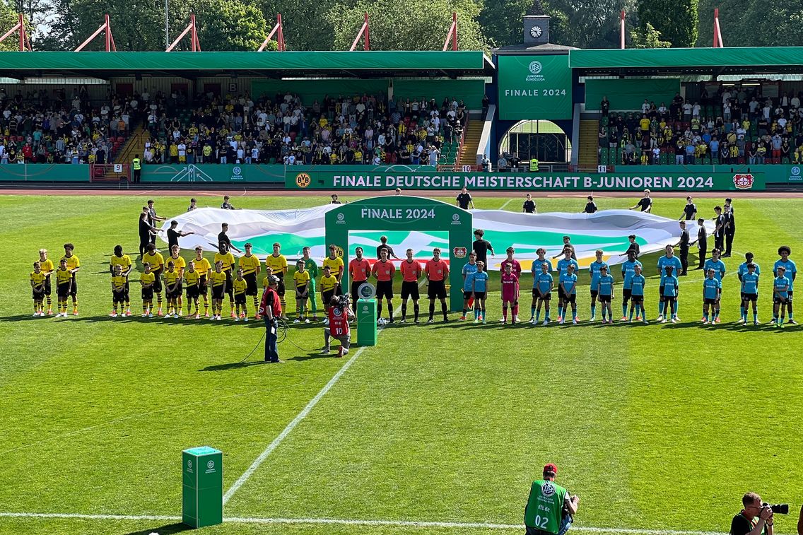Foto zum Newsartikel A-Junioren Meisterschaftsfinale im Stadion Niederrhein