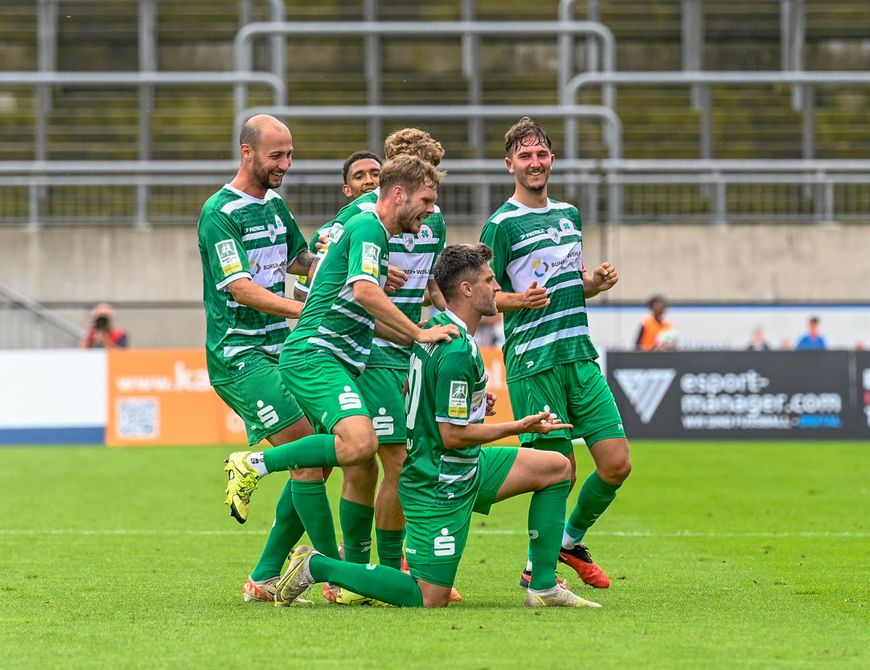 Derby im Stadion Niederrhein
