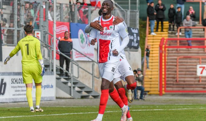 Tarsis Bonga bleibt in Oberhausen