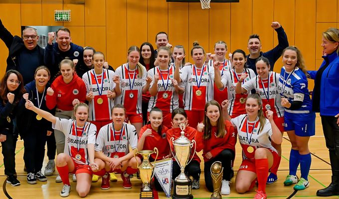 RWO-Frauen verteidigen Titel bei Hallenstadtmeisterschaft