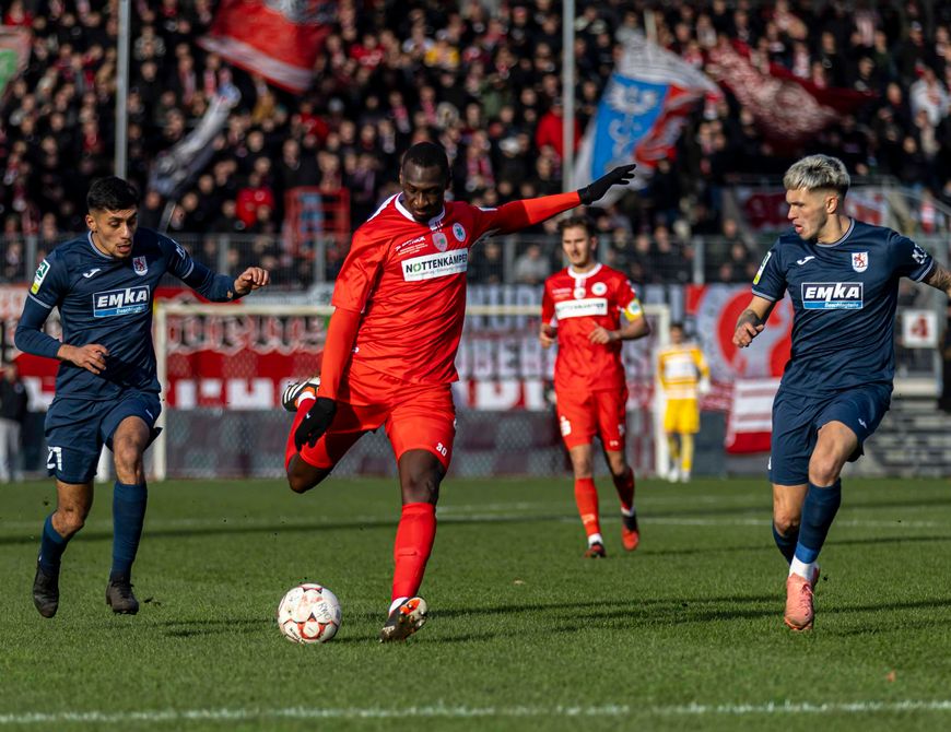 Restrunden-Auftakt unter Flutlicht