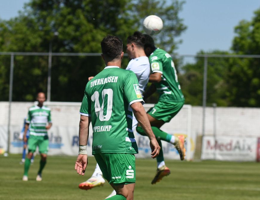 4:1! RWO dominiert leidenschaftliche Dürener