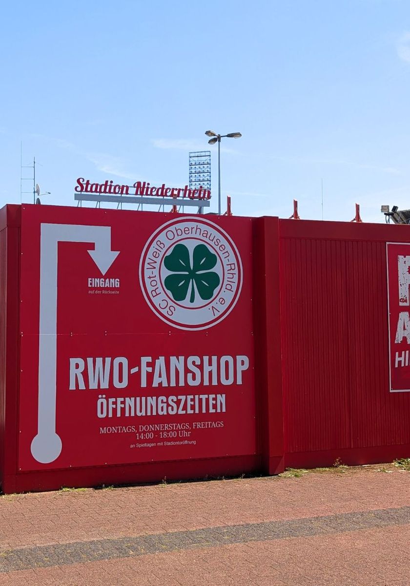 Fanshop öffnet erst um 15 Uhr
