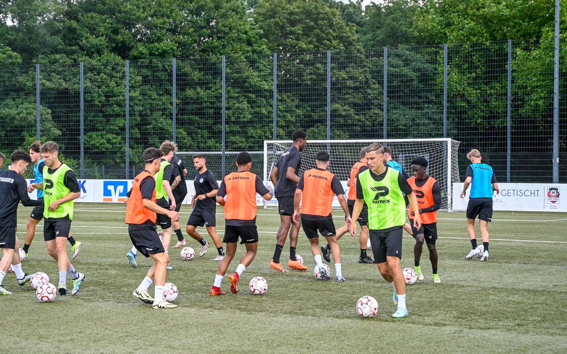 Sebastian Gunkel bittet zum Trainingsstart